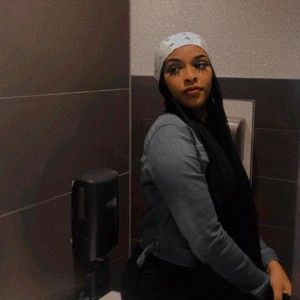 Meet your Posher, Faria